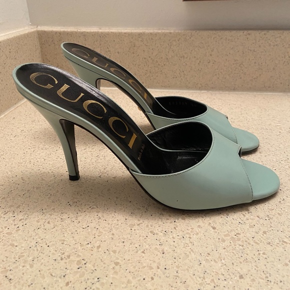 Gucci Heels - Picture 2 of 4